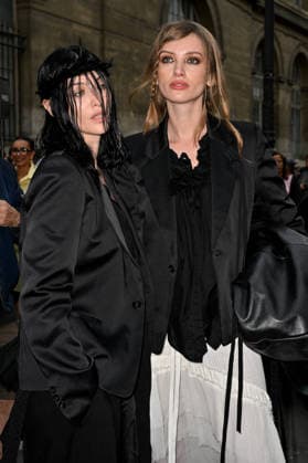 PFW Ann Demeulemeester Outside Arrivals Guests arriving at the Ann Demeulemeester show during Paris Fashion Week, in Paris, France on 3 October 2026. Photo by Julien Reynaud APS-Medias ABACAPRESS.COM Paris France  Copyright: xReynaudxJulien APS-Medias ABACAx