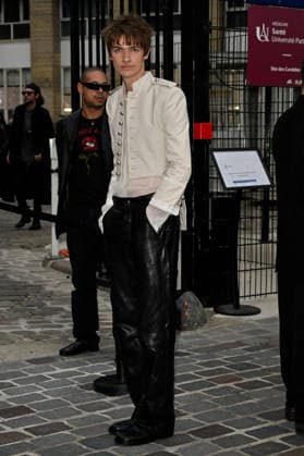 PFW Ann Demeulemeester Outside Arrivals Pierre de Maere arriving at the Ann Demeulemeester show during Paris Fashion Week, in Paris, France on 3 October 2026. Photo by Julien Reynaud APS-Medias ABACAPRESS.COM Paris France  Copyright: xReynaudxJulien APS-Medias ABACAx