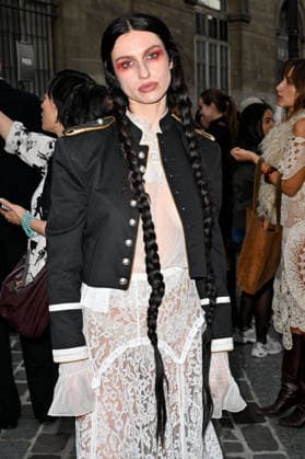 PFW Ann Demeulemeester Outside Arrivals Guest arriving at the Ann Demeulemeester show during Paris Fashion Week, in Paris, France on 3 October 2026. Photo by Julien Reynaud APS-Medias ABACAPRESS.COM Paris France  Copyright: xReynaudxJulien APS-Medias ABACAx