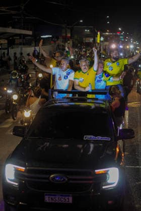 MACEIo, AL - 03.10.2026: CARREATA ALFREDO GASPAR EM MACEIo - Vice-presidential candidate Alfredo Gaspar (PL), after touring the northeast in this last week of campaigning, concluded on Saturday night (3) a large motorcade in Maceio, starting from Benedito Bentes, passing along the coast of the Alagoas capital to the historic neighborhood of Jaragua, accompanied by Senate candidate Arthur Lira (PP) and candidates State Deputy Cabo Bebeto (PL) and Federal Deputy Fabio Costa, a large number of supporters were present in this motorcade x3024518x  GUIDOxJR.