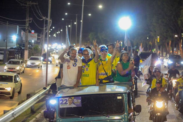MACEIo, AL - 03.10.2026: CARREATA ALFREDO GASPAR EM MACEIo - Vice-presidential candidate Alfredo Gaspar (PL), after touring the northeast in this last week of campaigning, concluded on Saturday night (3) a large motorcade in Maceio, starting from Benedito Bentes, passing along the coast of the Alagoas capital to the historic neighborhood of Jaragua, accompanied by Senate candidate Arthur Lira (PP) and candidates State Deputy Cabo Bebeto (PL) and Federal Deputy Fabio Costa, a large number of supporters were present in this motorcade x3024535x  GUIDOxJR.