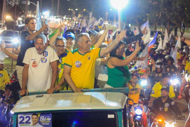 MACEIo, AL - 03.10.2026: CARREATA ALFREDO GASPAR EM MACEIo - Vice-presidential candidate Alfredo Gaspar (PL), after touring the northeast in this last week of campaigning, concluded on Saturday night (3) a large motorcade in Maceio, starting from Benedito Bentes, passing along the coast of the Alagoas capital to the historic neighborhood of Jaragua, accompanied by Senate candidate Arthur Lira (PP) and candidates State Deputy Cabo Bebeto (PL) and Federal Deputy Fabio Costa, a large number of supporters were present in this motorcade x3024536x  GUIDOxJR.