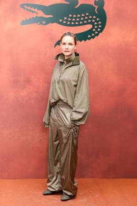 Rebecca Ferguson at the photocall for the Lacoste Women s Ready-to-Wear Spring Summer 2027 show during Paris Fashion Week (PFW) at Roland Garros in Paris, France, on October 4, 2026. Olivier Borde, bestimage. Photocall at the Lacoste Women’s Ready-to-Wear Spring Summer 2027 show as part of Paris Fashion Week on October 4, 2026, in Paris, France. Paris, France  Copyright: xOLIVIERxBORDEx xBESTIMAGExOLIVIERxBORDEx xBESTIMAGEx