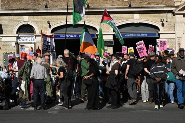 October 4, 2026, London, London, UK: London, UK. Demonstators take part in a march and rally organist by Unite The Union to mark the 90th anniversary of The Battle of Cable Street in the East End of London. All over the country in 1936, Mosley s British Union of Fascists were chased off the streets by a strong working class who knew that the politics of hate and division offers no solutions. The Battle of Cable Street on 4 October 1936 was by far the countryÃ¢â‚¬â ¢s biggest mobilisation against fascism. London UK  - ZUMAl94_ 20261004_zaf_l94_034 Copyright: xRayxTangx