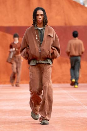 PFW Lacoste - Runway LZ A model walks the runway during the Lacoste Womenswear Spring Summer 2027 show as part of Paris Fashion Week on October 4, 2026 at Roland Garros in Paris, France. Photo by Laurent Zabulon ABACAPRESS.COM  Copyright: xZabulonxLaurent ABACAx