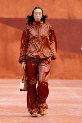 PFW Lacoste - Runway LZ A model walks the runway during the Lacoste Womenswear Spring Summer 2027 show as part of Paris Fashion Week on October 4, 2026 at Roland Garros in Paris, France. Photo by Laurent Zabulon ABACAPRESS.COM  Copyright: xZabulonxLaurent ABACAx