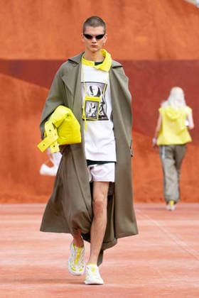 PFW Lacoste - Runway LZ A model walks the runway during the Lacoste Womenswear Spring Summer 2027 show as part of Paris Fashion Week on October 4, 2026 at Roland Garros in Paris, France. Photo by Laurent Zabulon ABACAPRESS.COM  Copyright: xZabulonxLaurent ABACAx