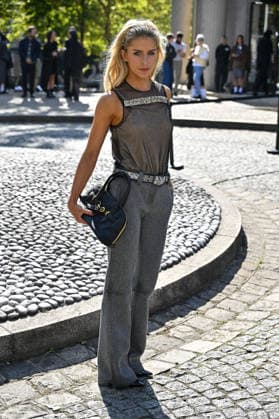 PFW Miu Miu Outside Arrivals Caro Daur arriving at the Miu Miu show during Paris Fashion Week, in Paris, France on 4 October 2026. Photo by Julien Reynaud APS-Medias ABACAPRESS.COM Paris France  Copyright: xReynaudxJulien APS-Medias ABACAx