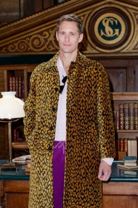 Alexander Skarsgard at the photocall for the Valentino Women s Ready-to-Wear Spring Summer 2027 show during Paris Fashion Week (PFW) in Paris, France, on October 4, 2026. Olivier Borde, bestimage. Photocall at the Valentino Women’s Ready-to-Wear Spring Summer 2027 show as part of Paris Fashion Week on October 4, 2026, in Paris, France. Paris, France  Copyright: xOLIVIERxBORDEx xBESTIMAGExOLIVIERxBORDEx xBESTIMAGEx