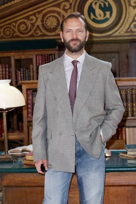 Alessandro Borghi at the photocall for the Valentino Women s Ready-to-Wear Spring Summer 2027 show during Paris Fashion Week (PFW) in Paris, France, on October 4, 2026. Olivier Borde, bestimage. Photocall at the Valentino Women’s Ready-to-Wear Spring Summer 2027 show as part of Paris Fashion Week on October 4, 2026, in Paris, France. Paris, France  Copyright: xOLIVIERxBORDEx xBESTIMAGExOLIVIERxBORDEx xBESTIMAGEx