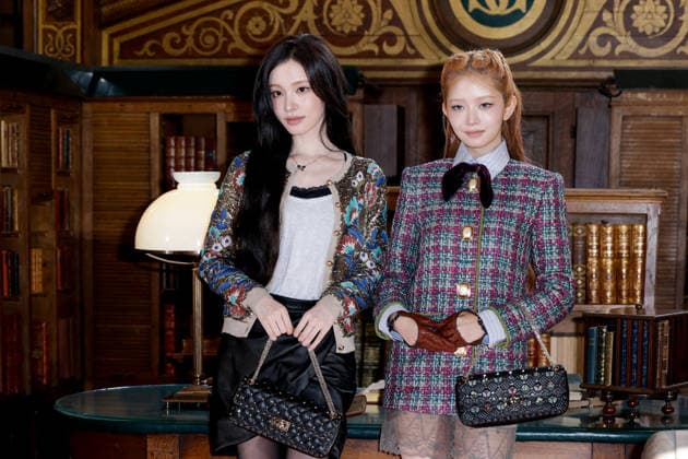 Rei and Liz of the K-pop group IVE at the photocall for the Valentino Spring Summer 2027 Women’s Ready-to-Wear Collection show during Paris Fashion Week (PFW) in Paris, France, on October 4, 2026. Olivier Borde, bestimage. Photocall at the Valentino Women’s Ready-to-Wear Spring Summer 2027 show as part of Paris Fashion Week on October 4, 2026, in Paris, France. Paris, France  Copyright: xOLIVIERxBORDEx xBESTIMAGExOLIVIERxBORDEx xBESTIMAGEx