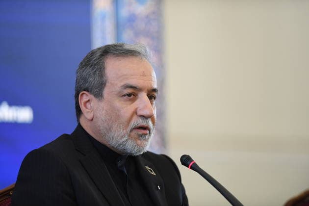 (261004) -- TEHRAN, Oct. 4, 2026 -- Iran s Foreign Minister Seyed Abbas Araghchi speaks during a meeting with foreign ambassadors and diplomats in Tehran, Iran, Oct. 4, 2026. Araghchi said here on Sunday the country is still ready to achieve a just and honorable solution through diplomacy, but it will give a more crushing response if the enemies once again resort to military actions. Araghchi also highlighted Iran s seriousness and decisiveness in both defending itself and advancing diplomacy at a meeting with foreign ambassadors and diplomats. Shadati) IRAN-TEHRAN-FM-FOREIGN AMBASSADORS AND DIPLOMATS-MEETING ShaxDati 