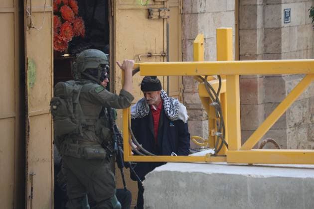 October 4, 2026, Hebron, Palestine, State of: HEBRON, OCCUPIED WEST BANK, OCTOBER 4, 2026: Newly installed Israeli military gates are seen near entrances to Hebron s Old City as Israeli forces impose additional movement restrictions in the area. One of the new iron gates was installed in the Al-Zahid area, a key route connecting neighborhoods of the Old City and providing access toward the Ibrahimi Mosque. Local shop owner Badr al-Tamimi said the restrictions were affecting access to more than 1,000 commercial shops and over 500 homes in the area. Hebron Palestine, State of - ZUMAq101 20261004_zna_q101_076 Copyright: xMosabxShawerx