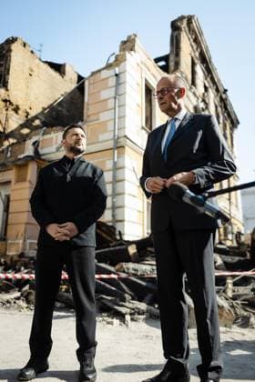 Kyiv, Ukraine, October 4, 2026 Ukrainian President Volodymyr Zelenskyy and German Chancellor Friedrich Merz (CDU). Photo: German Federal Government, Tobias Koch Copyright: xBundesregierung TobiasxKoch dtsxNachrichtenagenturx dts_137085