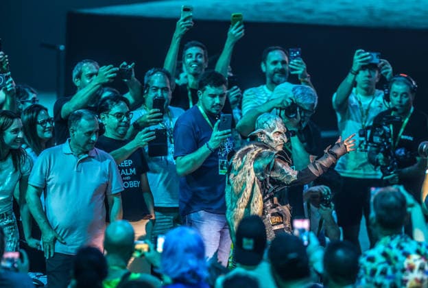 October 4, 2026: October 4, 2026 (Malaga)Elijah Wood and Sean Astin were the great stars of the Comic-Con de MoÂ¡laga. Actors Elijah Wood and Sean Astin, famous for their roles as Frodo and Sam in The Lord of the Rings, have brought this Sunday a bit of that Comarca of Middle-earth to the convention attended by 3000 people gathered in the room.  - ZUMAc161 20261004_zap_c161_052 Copyright: xLorenzoxCarnerox