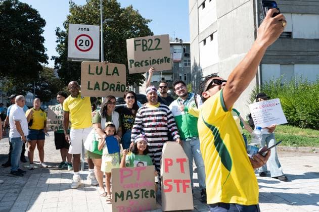 RECORD DATE NOT STATED Elections in the city of Porto, Portugal, 2026. Porto (Portugal), October 4, 2026 - Politics Elections 2026 Voting - Voters arrive to vote in Porto at ISEP, the third largest Brazilian polling station abroad, in the city of Porto, Portugal, this Sunday, October 4, 2026.(Foto: Andre Ribeiro Thenews2 imago images) Elections in the city of Porto, Portugal, 2026. Copyright: xAndrexRibeirox