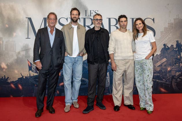 Premiere of Les Misérables by Fred Cavayé - Bordeaux MLG Vincent Lindon, Benjamin Lavernhe, Fred Cavayé, Tahar Rahim and Camille Cottin. The cast of French director Fred Cavayé s film Les Misérables attend a special preview screening at UGC Ciné Cité in Bordeaux, France, on October 4, 2026. Photo by Margot Le Gonidec ABACAPRESS.COM Bordeaux France  Copyright: xLexGonidecxMargot ABACAx