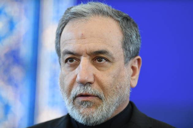 (261004) -- TEHRAN, Oct. 4, 2026 -- Iran s Foreign Minister Seyed Abbas Araghchi attends a meeting with foreign ambassadors and diplomats in Tehran, Iran, on Oct. 4, 2026. Araghchi said on Sunday the country is still ready to achieve a just and honorable solution through diplomacy, but it will give a more crushing response if the enemies once again resort to military actions. Shadati) IRAN-TEHRAN-FM-MEETING ShaxDati 