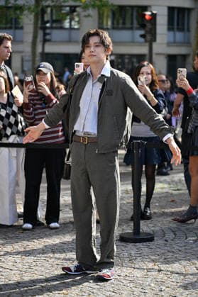 PFW Miu Miu Outside Arrivals Yeonjun arriving at the Miu Miu show during Paris Fashion Week, in Paris, France on 4 October 2026. Photo by Julien Reynaud APS-Medias ABACAPRESS.COM Paris France  Copyright: xReynaudxJulien APS-Medias ABACAx