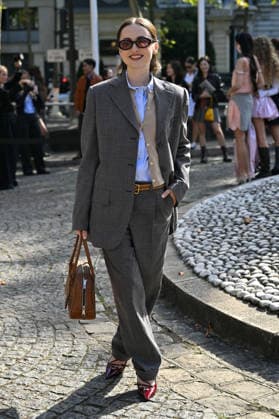 PFW Miu Miu Outside Arrivals Maude Apatow arriving at the Miu Miu show during Paris Fashion Week, in Paris, France on 4 October 2026. Photo by Julien Reynaud APS-Medias ABACAPRESS.COM Paris France  Copyright: xReynaudxJulien APS-Medias ABACAx