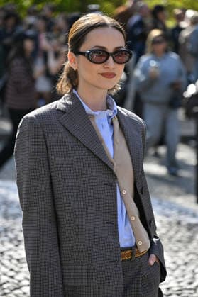 PFW Miu Miu Outside Arrivals Maude Apatow arriving at the Miu Miu show during Paris Fashion Week, in Paris, France on 4 October 2026. Photo by Julien Reynaud APS-Medias ABACAPRESS.COM Paris France  Copyright: xReynaudxJulien APS-Medias ABACAx