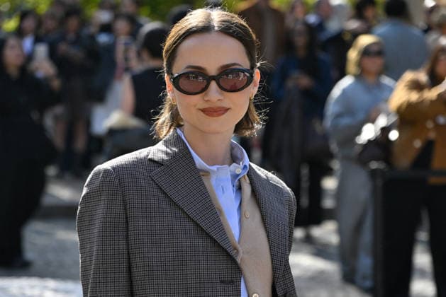 PFW Miu Miu Outside Arrivals Maude Apatow arriving at the Miu Miu show during Paris Fashion Week, in Paris, France on 4 October 2026. Photo by Julien Reynaud APS-Medias ABACAPRESS.COM Paris France  Copyright: xReynaudxJulien APS-Medias ABACAx