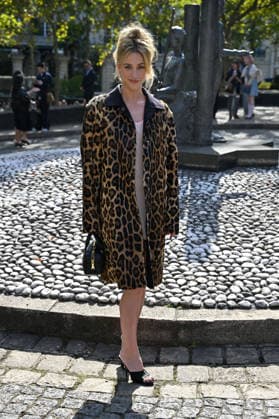 PFW Miu Miu Outside Arrivals Lili Reinhart arriving at the Miu Miu show during Paris Fashion Week, in Paris, France on 4 October 2026. Photo by Julien Reynaud APS-Medias ABACAPRESS.COM Paris France  Copyright: xReynaudxJulien APS-Medias ABACAx
