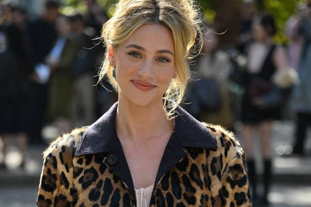 PFW Miu Miu Outside Arrivals Lili Reinhart arriving at the Miu Miu show during Paris Fashion Week, in Paris, France on 4 October 2026. Photo by Julien Reynaud APS-Medias ABACAPRESS.COM Paris France  Copyright: xReynaudxJulien APS-Medias ABACAx