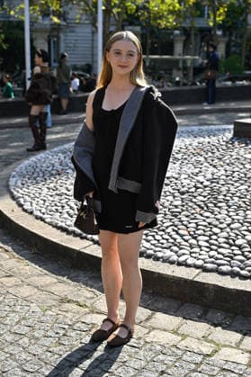 PFW Miu Miu Outside Arrivals Evie Templeton arriving at the Miu Miu show during Paris Fashion Week, in Paris, France on 4 October 2026. Photo by Julien Reynaud APS-Medias ABACAPRESS.COM Paris France  Copyright: xReynaudxJulien APS-Medias ABACAx