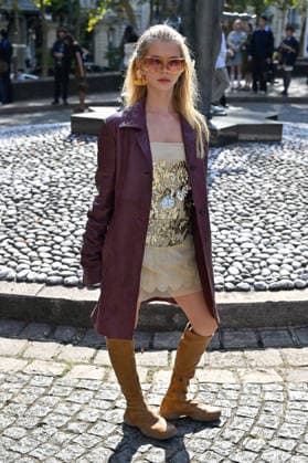 PFW Miu Miu Outside Arrivals Alla Bruletova arriving at the Miu Miu show during Paris Fashion Week, in Paris, France on 4 October 2026. Photo by Julien Reynaud APS-Medias ABACAPRESS.COM Paris France  Copyright: xReynaudxJulien APS-Medias ABACAx