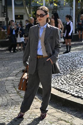 PFW Miu Miu Outside Arrivals Maude Apatow arriving at the Miu Miu show during Paris Fashion Week, in Paris, France on 4 October 2026. Photo by Julien Reynaud APS-Medias ABACAPRESS.COM Paris France  Copyright: xReynaudxJulien APS-Medias ABACAx