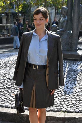 PFW Miu Miu Outside Arrivals Emma Mackey arriving at the Miu Miu show during Paris Fashion Week, in Paris, France on 4 October 2026. Photo by Julien Reynaud APS-Medias ABACAPRESS.COM Paris France  Copyright: xReynaudxJulien APS-Medias ABACAx