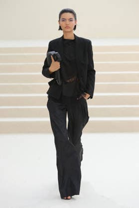 PFW - Akris Runway A model walks the runway during the Akris Womenswear Spring Summer 2027 show as part of Paris Fashion Week on October 04, 2026 in Paris, France. Photo by Alain-Gil Gonzalez ABACAPRESS.COM Paris France  Copyright: xGonzalezxAlain-Gil ABACAx