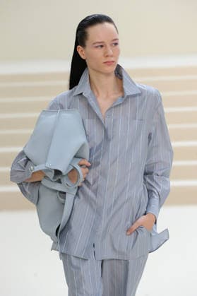 PFW - Akris Runway A model walks the runway during the Akris Womenswear Spring Summer 2027 show as part of Paris Fashion Week on October 04, 2026 in Paris, France. Photo by Alain-Gil Gonzalez ABACAPRESS.COM Paris France  Copyright: xGonzalezxAlain-Gil ABACAx