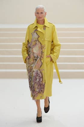 PFW - Akris Runway A model walks the runway during the Akris Womenswear Spring Summer 2027 show as part of Paris Fashion Week on October 04, 2026 in Paris, France. Photo by Alain-Gil Gonzalez ABACAPRESS.COM Paris France  Copyright: xGonzalezxAlain-Gil ABACAx