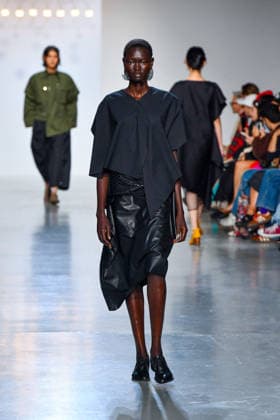 PFW - Niccolo Pasqualetti Runway A model walks the runway during the Niccolò Pasqualetti Womenswear Spring Summer 2027 show as part of Paris Fashion Week on October 04, 2026 in Paris, France. Photo by Shootpix ABACAPRESS.COM Paris France  Copyright: xShootpix ABACAx