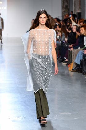 PFW - Niccolo Pasqualetti Runway A model walks the runway during the Niccolò Pasqualetti Womenswear Spring Summer 2027 show as part of Paris Fashion Week on October 04, 2026 in Paris, France. Photo by Shootpix ABACAPRESS.COM Paris France  Copyright: xShootpix ABACAx