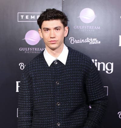 October 4, 2026, New York, Ny, United States: Archie Renaux attends the New York Premiere of Falling . Held at The SAG-AFTRA Foundation Robin Williams Center in New York. Zuma Press. October 4, 2026. New York United States  - ZUMAp281 20261004_zea_p281_011 Copyright: xPhotoxImagexPressx
