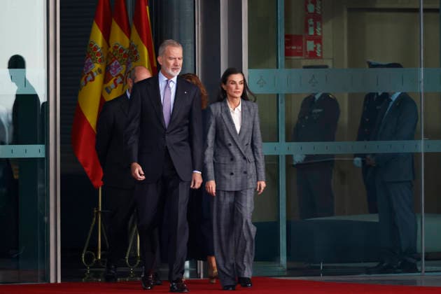 The King and Queen s State Visit to Finland Begins: King Felipe VI and Queen Letizia upon their arrival at the airport ahead of their state visit to Finland, on October 5, 2026, in Madrid, Spain. The state visit to Finland will take place October 5–7, with visits to Helsinki and Rovaniemi. KING AND QUEEN’S STATE VISIT, ANTÓNIO GUTIÉZ AIRPORT, Madrid, Spain  Copyright: xAntonioxGutiÃ rrezx 7821869