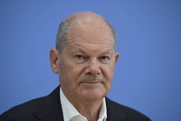 South-North Commission co-chairs hold press conference in Berlin BERLIN, GERMANY - OCTOBER 05: Former German Chancellor Olaf Scholz, co-chair of the North-South Development Policy Commission (ENSK), attends a joint press conference with former Costa Rican President and ENSK co-chair Laura Chinchilla Miranda at the Federal Press House in Berlin, Germany, on October 05, 2026. Halil Sagirkaya Anadolu Berlin Germany. Editorial use only. Please get in touch for any other usage.  Copyright: x2026xAnadoluxHalilxSagirkayax