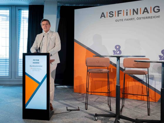 October 5, 2026 Press Conference for Book Launch: Peter Hanke, SPÖ Federal Minister of Innovation, Mobility, and Infrastructure, on October 5, 2026, at the press conference for the book launch of *Highway Construction in Austria Under Nazi Rule* at ASFINAG in Vienna, Vienna, Austria
