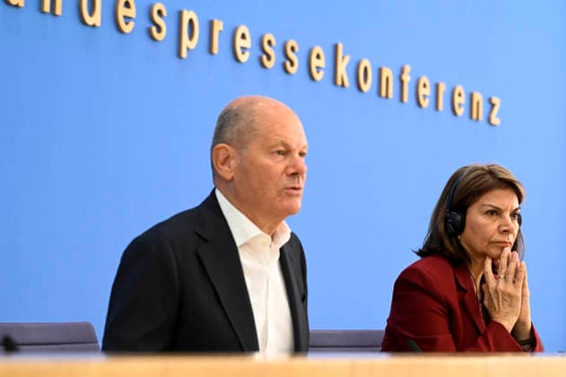 ABB BPK Olaf Scholz, former Federal Chancellor and Co-Chair of the ENSK, with Laura Chinchilla Miranda, President-elect of Costa Rica and Co-Chair of the ENSK Topic: Presentation of the North-South Commission on Development Policy (ENSK) Press Conference on the Composition and Priority Issues of the North-South Commi