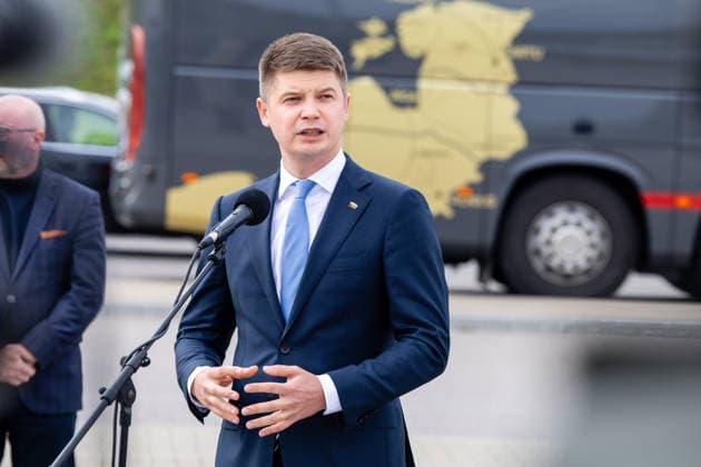 The meeting between Martynas Katelynas and Marcin Kierwinski at the Budzisko Border Control Point on October 5, 2026, in Budzisko  Copyright: xTeodorasxBiliÅ«nas BNSx