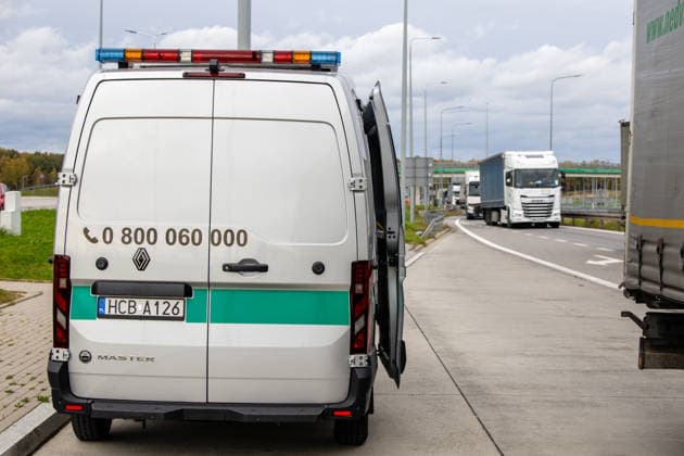 The meeting between Martynas Katelynas and Marcin Kierwinski at the Budzisko Border Control Point on October 5, 2026, in Budzisko  Copyright: xTeodorasxBiliÅ«nas BNSx