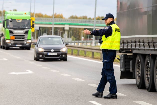 The meeting between Martynas Katelynas and Marcin Kierwinski at the Budzisko border checkpoint on October 5, 2026, in Budzisko  Copyright: xTeodorasxBiliÅ«nas BNSx