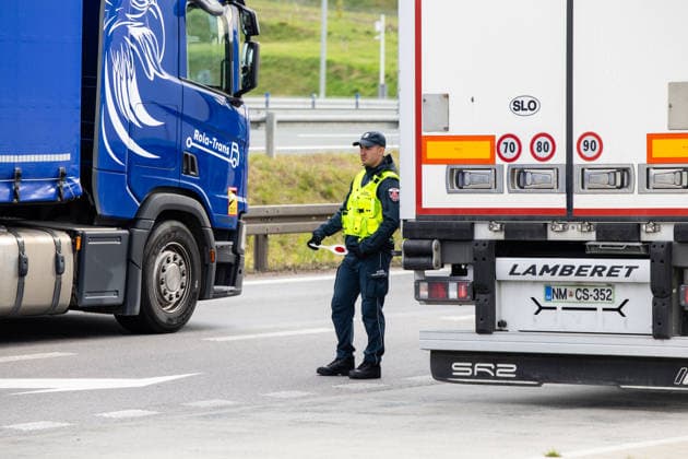 The meeting between Martynas Katelynas and Marcin Kierwinski at the Budzisko border checkpoint on October 5, 2026, in Budzisko  Copyright: xTeodorasxBiliÅ«nas BNSx