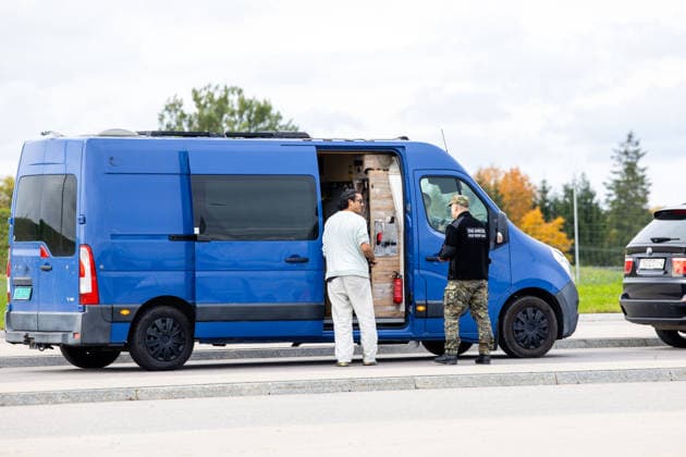 The meeting between Martynas Katelynas and Marcin Kierwinski at the Budzisko Border Control Point on October 5, 2026, in Budzisko  Copyright: xTeodorasxBiliÅ«nas BNSx