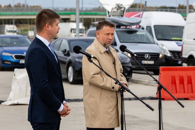 The meeting between Martynas Katelynas and Marcin Kierwinski at the Budzisko Border Control Point on October 5, 2026, in Budzisko  Copyright: xTeodorasxBiliÅ«nas BNSx