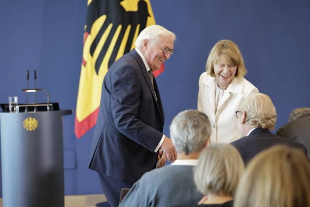 Federal President Frank Walter Steinmeier, Elke Büdenbender, Germany, Berlin, Official Residence at Spreebogen; Federal President Frank Walter Steinmeier awarded the Order of Merit of the Federal Republic of Germany to 21 citizens on German Unity Day