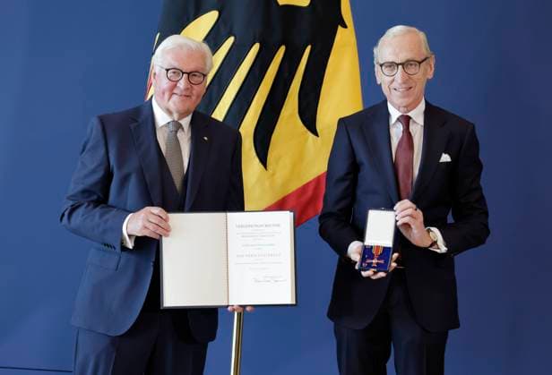 Federal President Frank Walter Steinmeier, Georg Graf von Waldersee, Hamburg, Germany, Berlin, official residence at the Spreebogen; Federal President Frank Walter Steinmeier awarded the Order of Merit of the Federal Republic of Germany to 21 citizens on German Unity Day